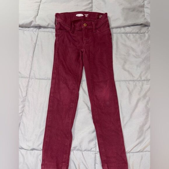 Girls size 5 maroon ballerina jeggings-tiny pull in fabric see all photos - Picture 1 of 4